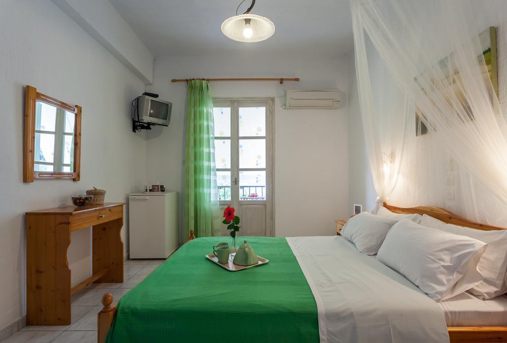 Smaragdi Rooms And Studios Skópelos Eksteriør bilde